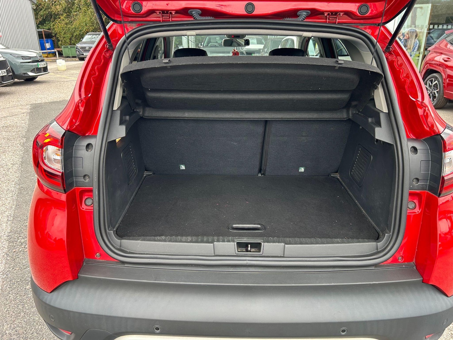 Used Renault Captur 2019 for sale - 76538817: Photo 9