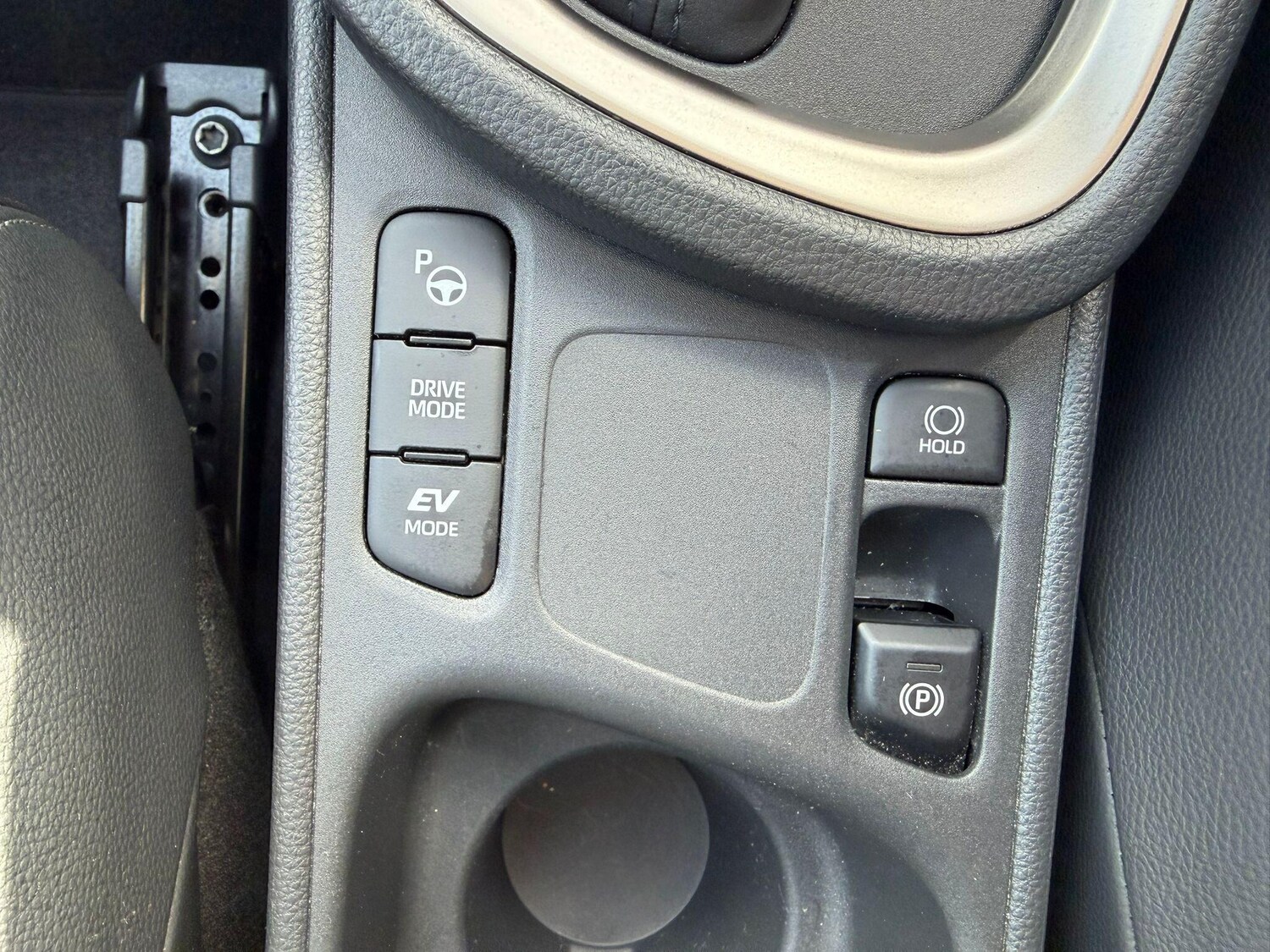 Used Toyota Yaris Cross 2024 for sale - 78157525: Photo 36