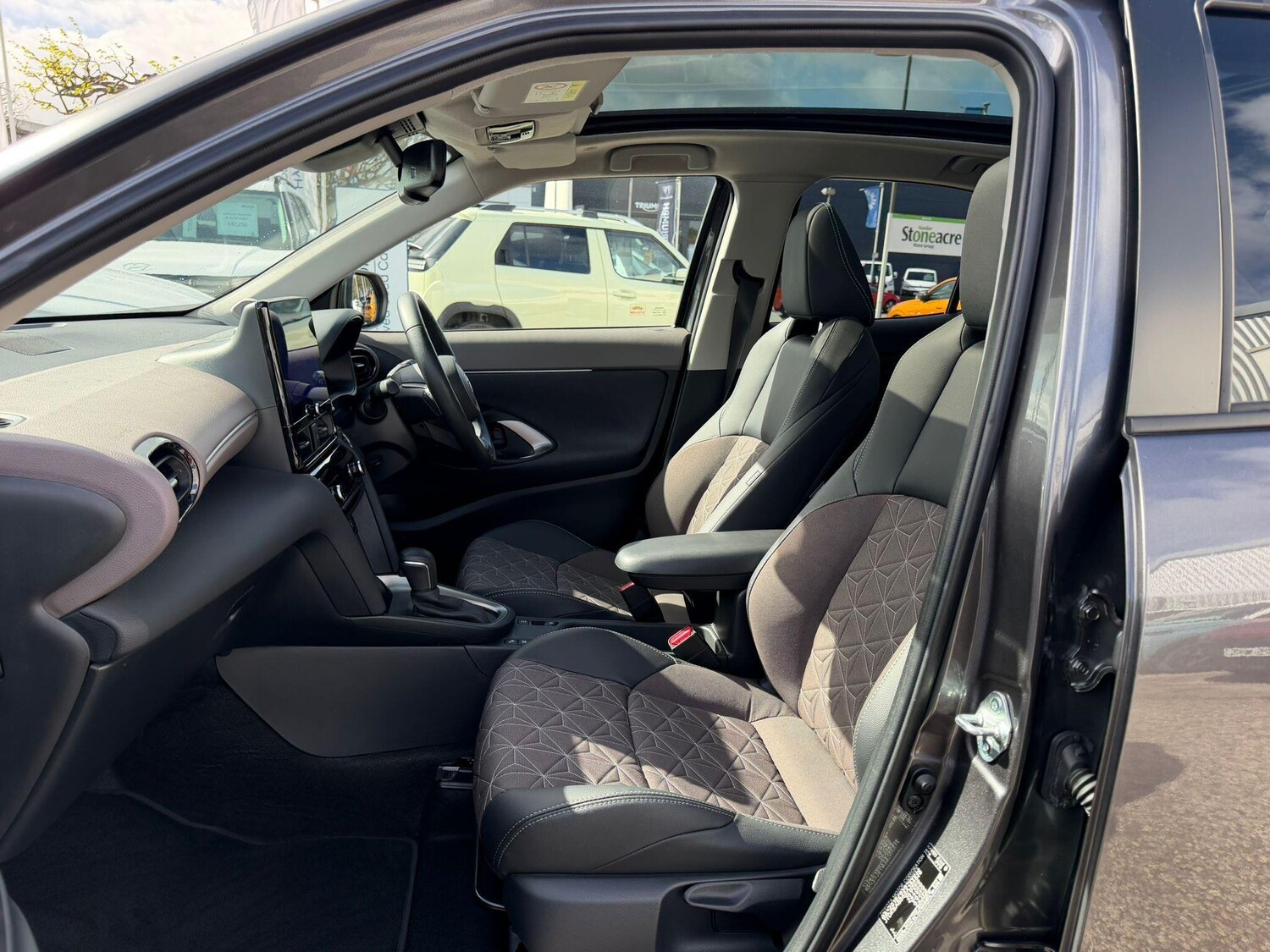 Used Toyota Yaris Cross 2024 for sale - 78157525: Photo 37