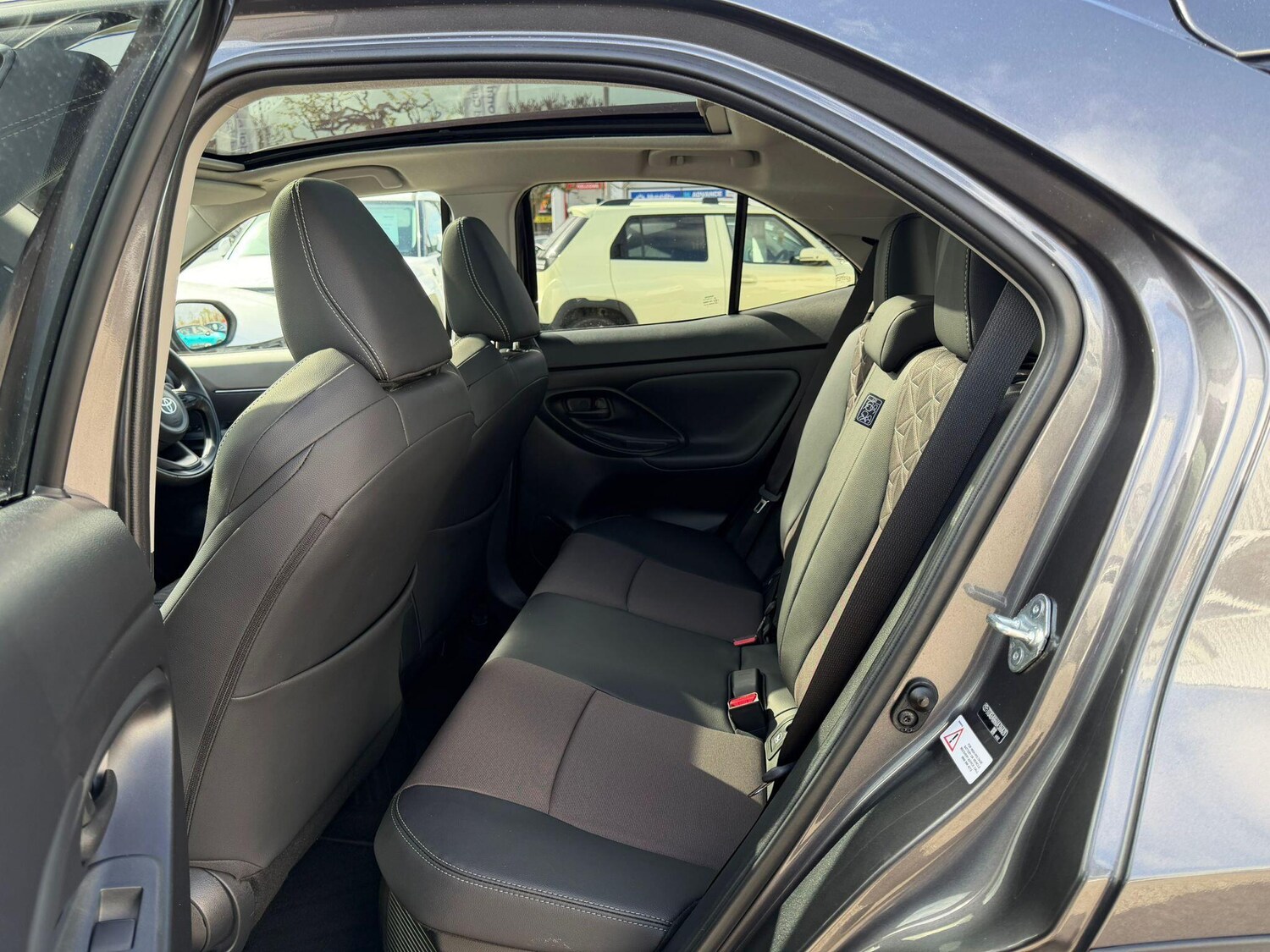 Used Toyota Yaris Cross 2024 for sale - 78157525: Photo 39