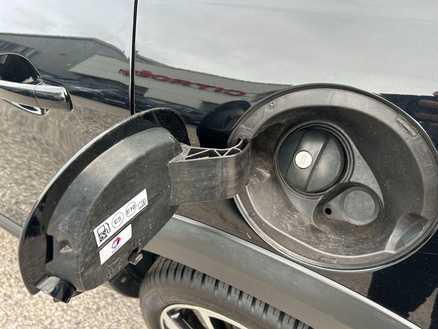 Used Peugeot 2008 2019 for sale - 76201359: Photo 11