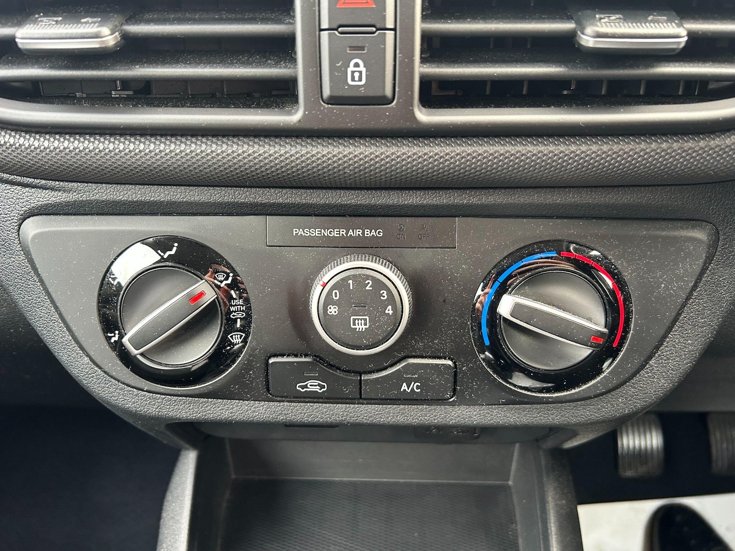 Used Hyundai i10 2022 for sale - 77550313: Photo 17