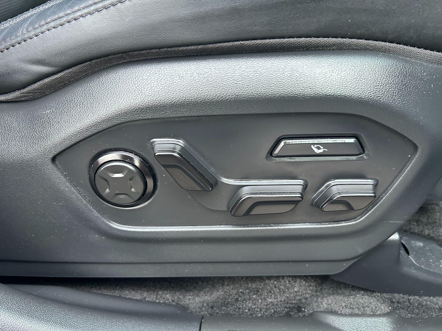 Used Hyundai Santa Fe 2024 for sale - 76689280: Photo 16