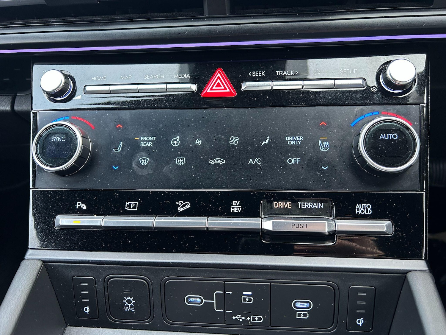 Used Hyundai Santa Fe 2024 for sale - 76689280: Photo 31