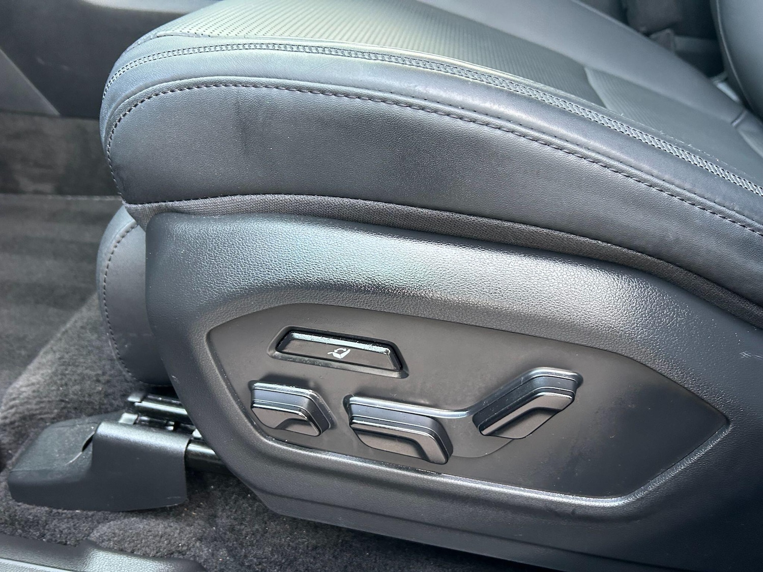 Used Hyundai Santa Fe 2024 for sale - 76689280: Photo 36