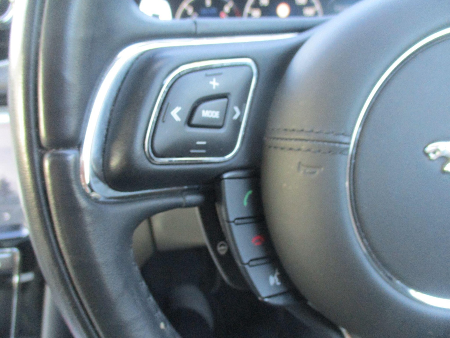 Used Jaguar XJ 2020 for sale - 76823604: Photo 16