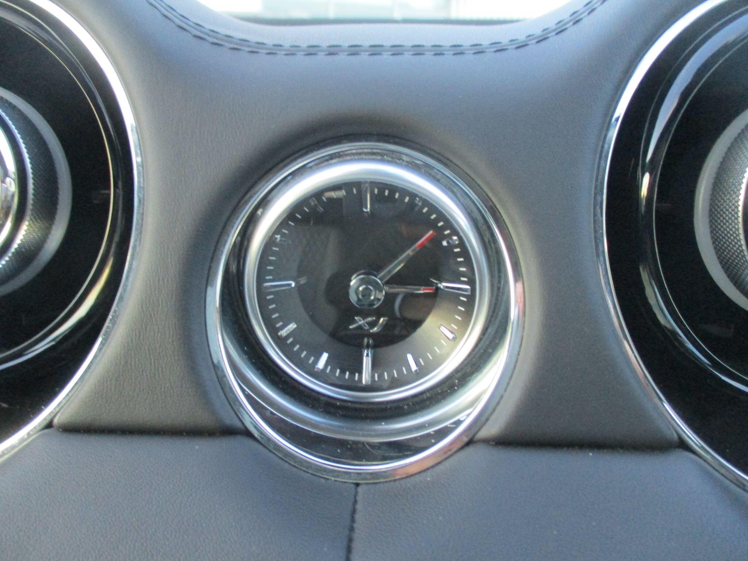 Used Jaguar XJ 2020 for sale - 76823604: Photo 32