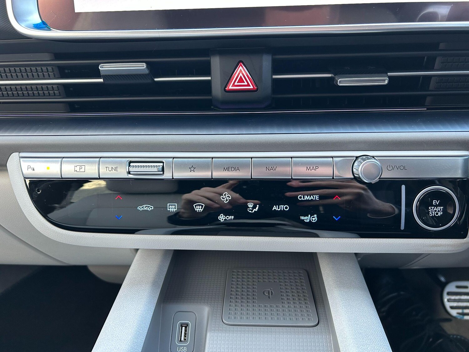 Used Hyundai IONIQ 6 2025 for sale - 77710489: Photo 27