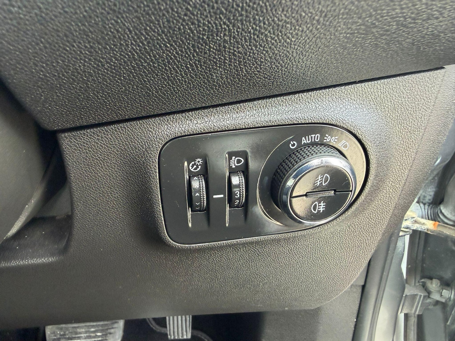 Used Vauxhall Corsa for sale - 77671945: Photo 17