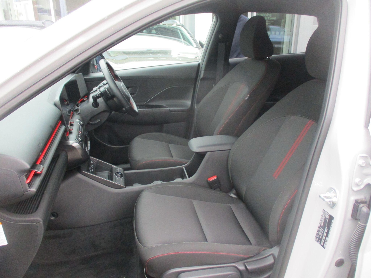 Used Hyundai KONA 2025 for sale - 76159104: Photo 25