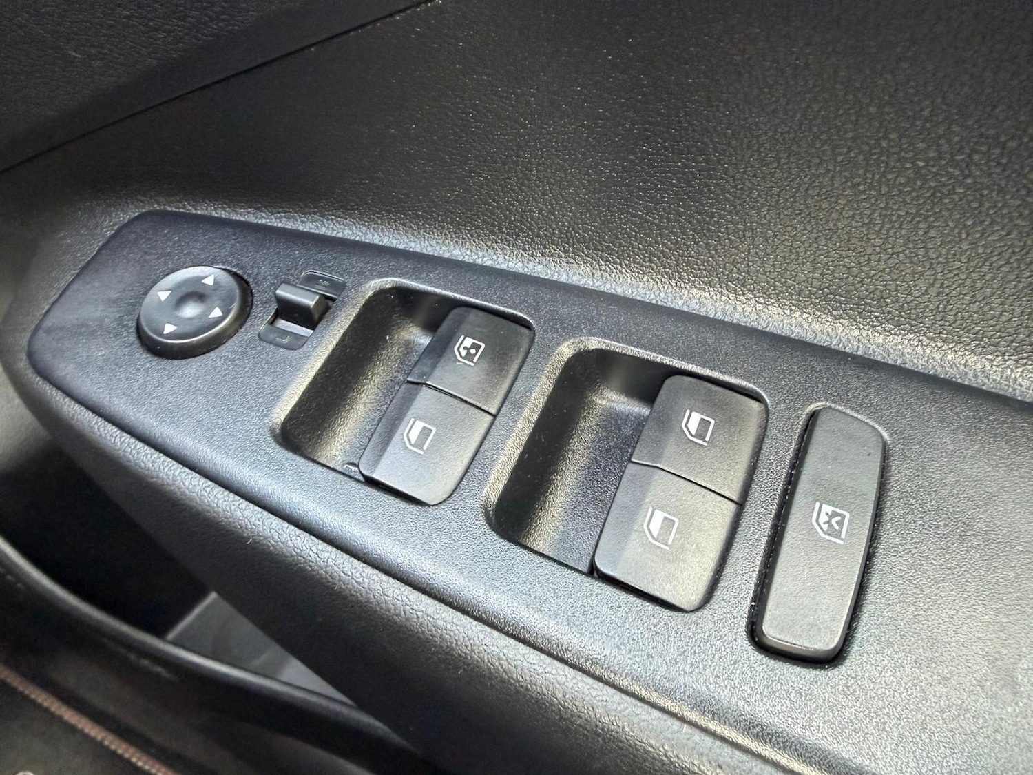 Used Hyundai i10 2023 for sale - 78184687: Photo 25