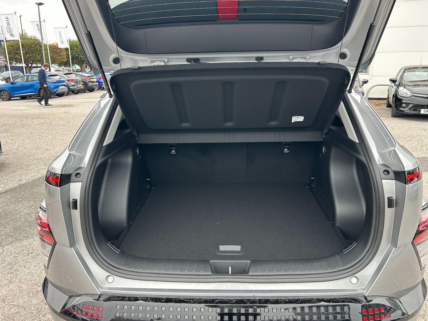 Used Hyundai KONA 2023 for sale - 77229968: Photo 12