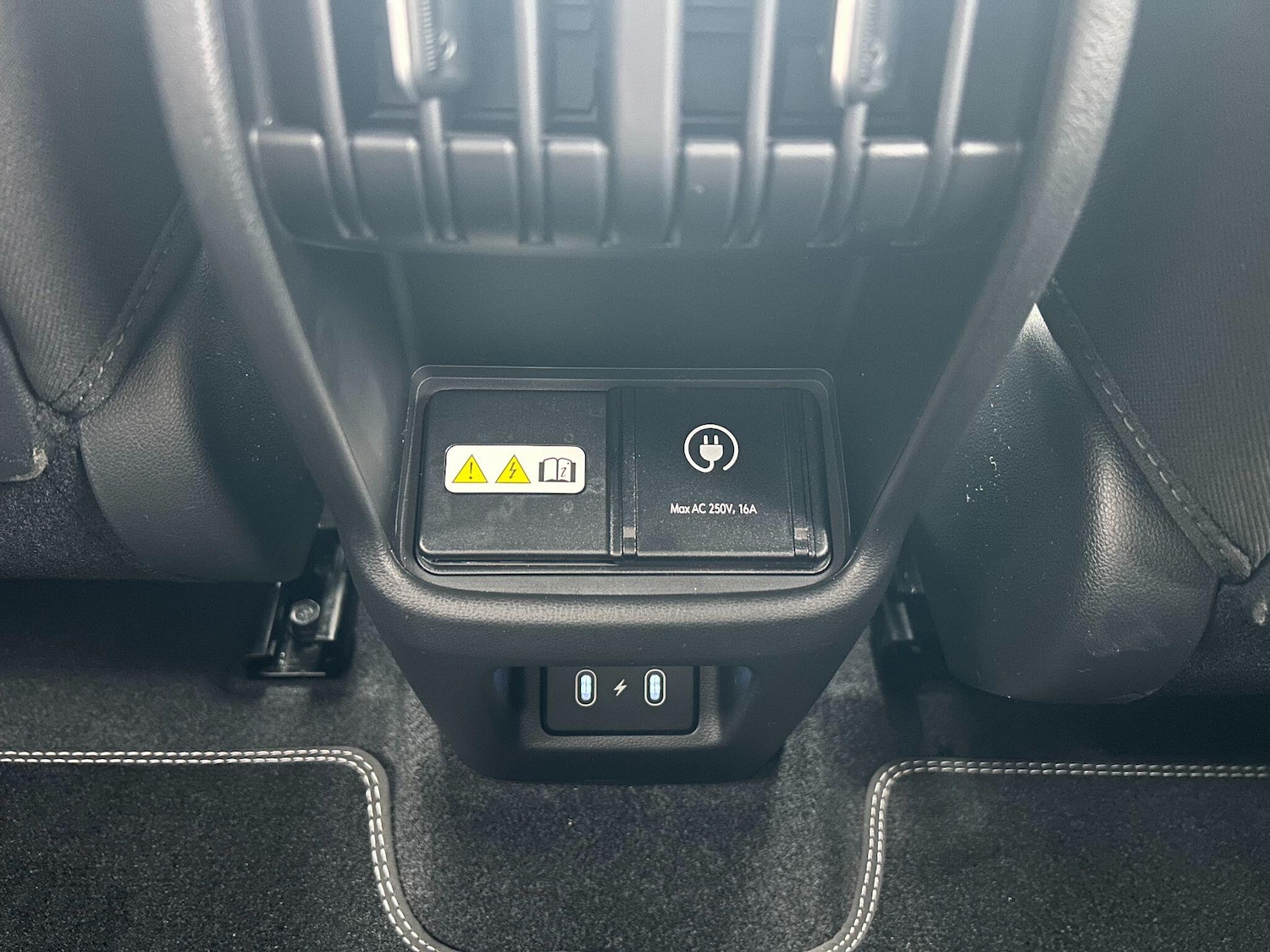 Used Hyundai KONA 2023 for sale - 77229968: Photo 28