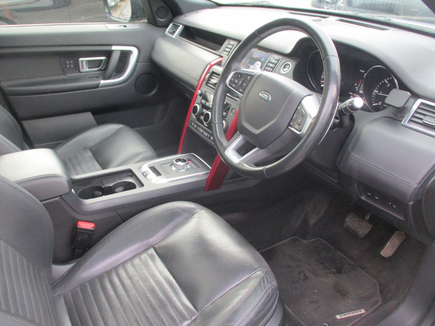 Used Land Rover Discovery Sport 2016 for sale - 76592658: Photo 14