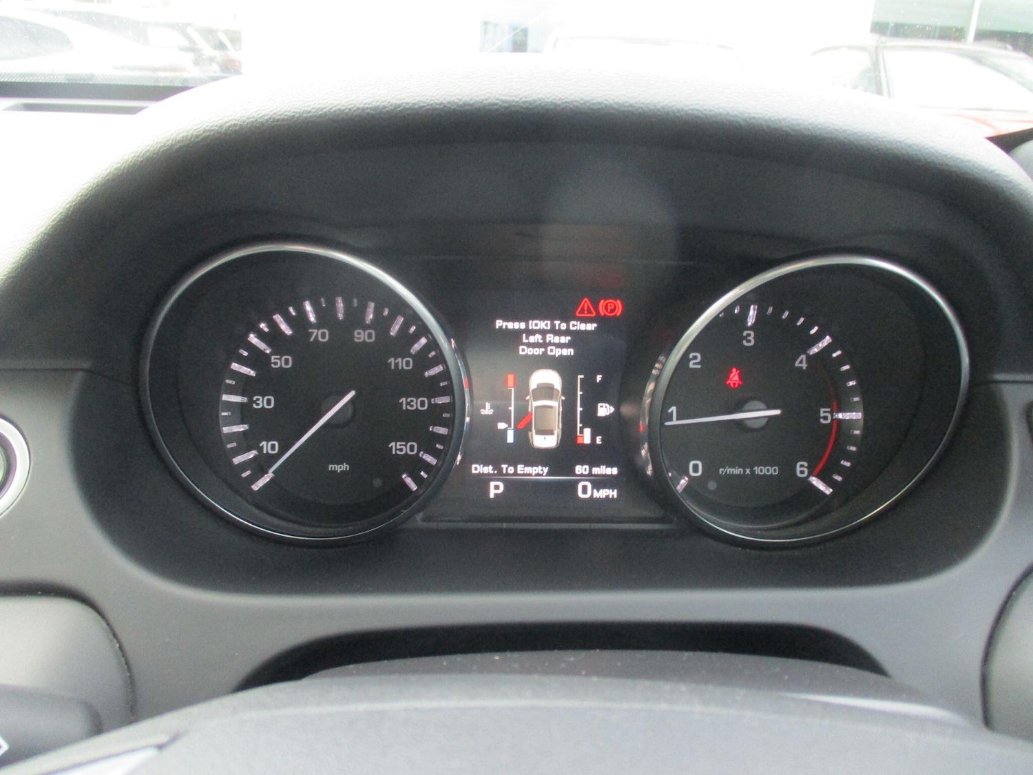 Used Land Rover Discovery Sport 2016 for sale - 76592658: Photo 15