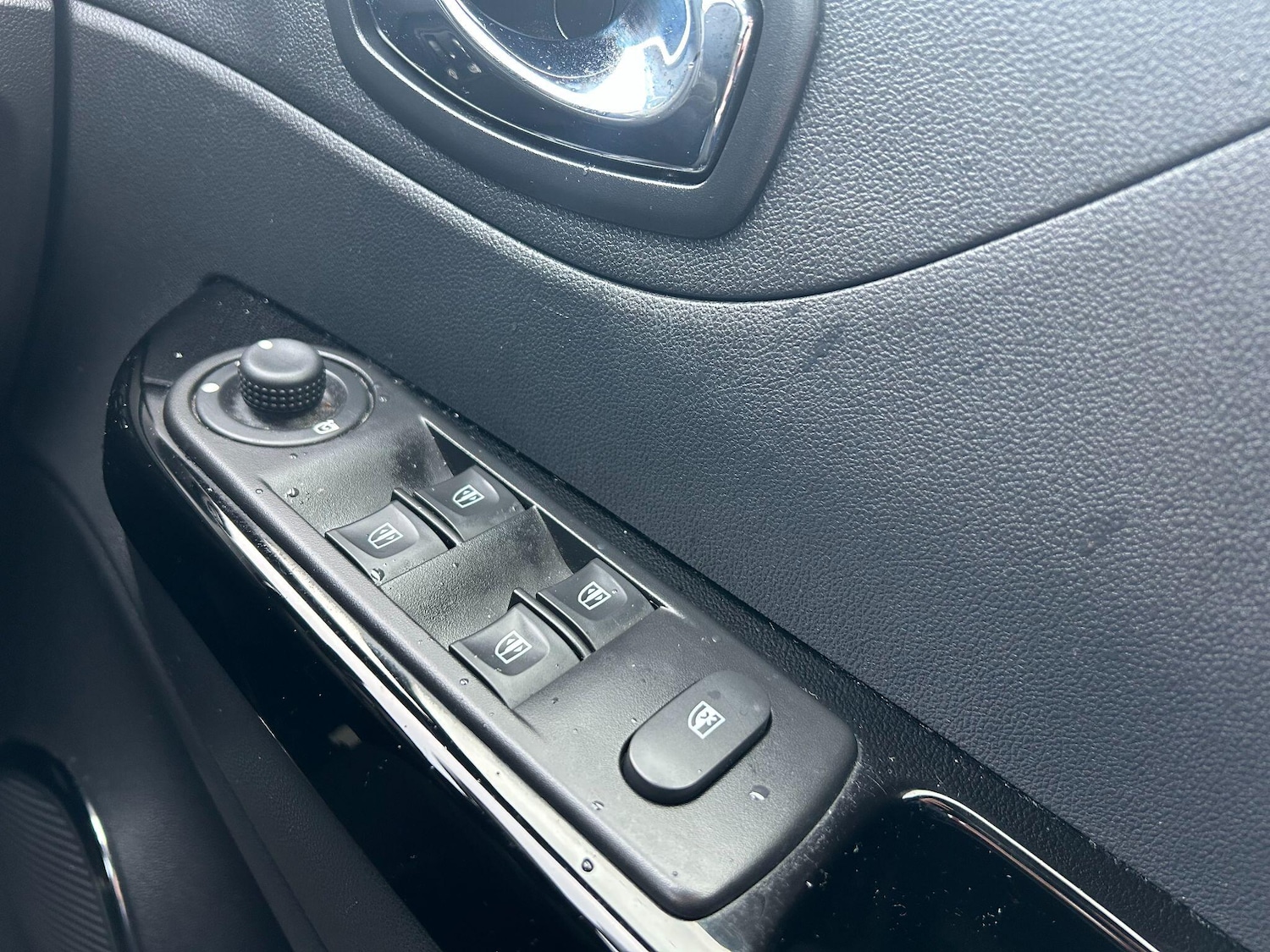 Used Renault Captur 2017 for sale - 77657936: Photo 19