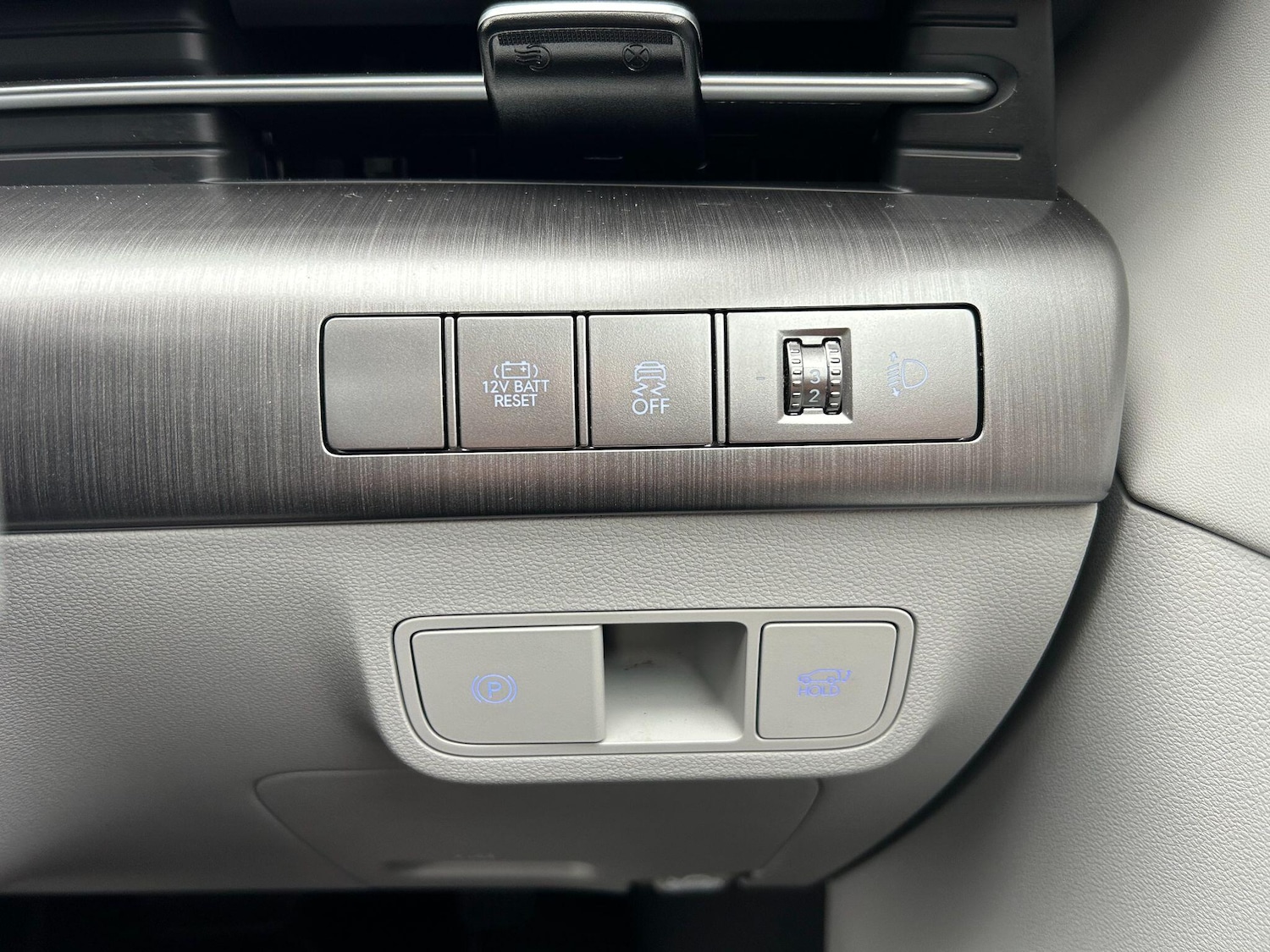 Used Hyundai KONA 2024 for sale - 76361032: Photo 29