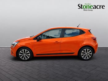 Used Renault Clio 2023 for sale - 79794165: Photo