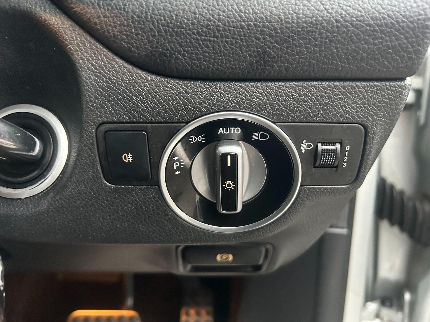 Used Mercedes-Benz GLA 2016 for sale - 77670516: Photo 21