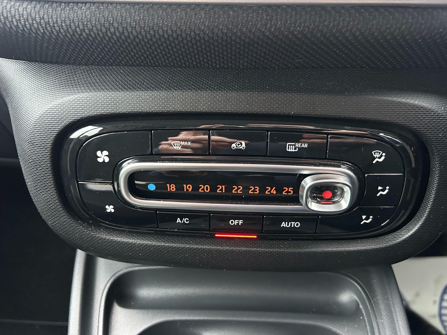 Used smart fortwo 2016 for sale - 77278604: Photo 24