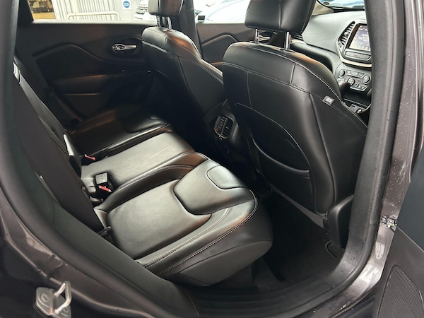 Used Jeep Cherokee 2016 for sale - 76228039: Photo 27