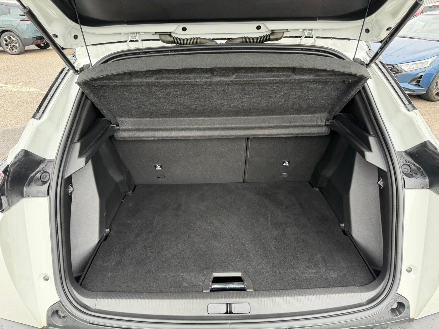 Used Peugeot 2008 for sale - 77497392: Photo 18