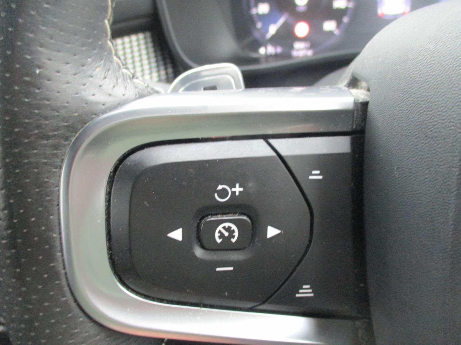 Used Volvo XC40 2020 for sale - 76121926: Photo 27