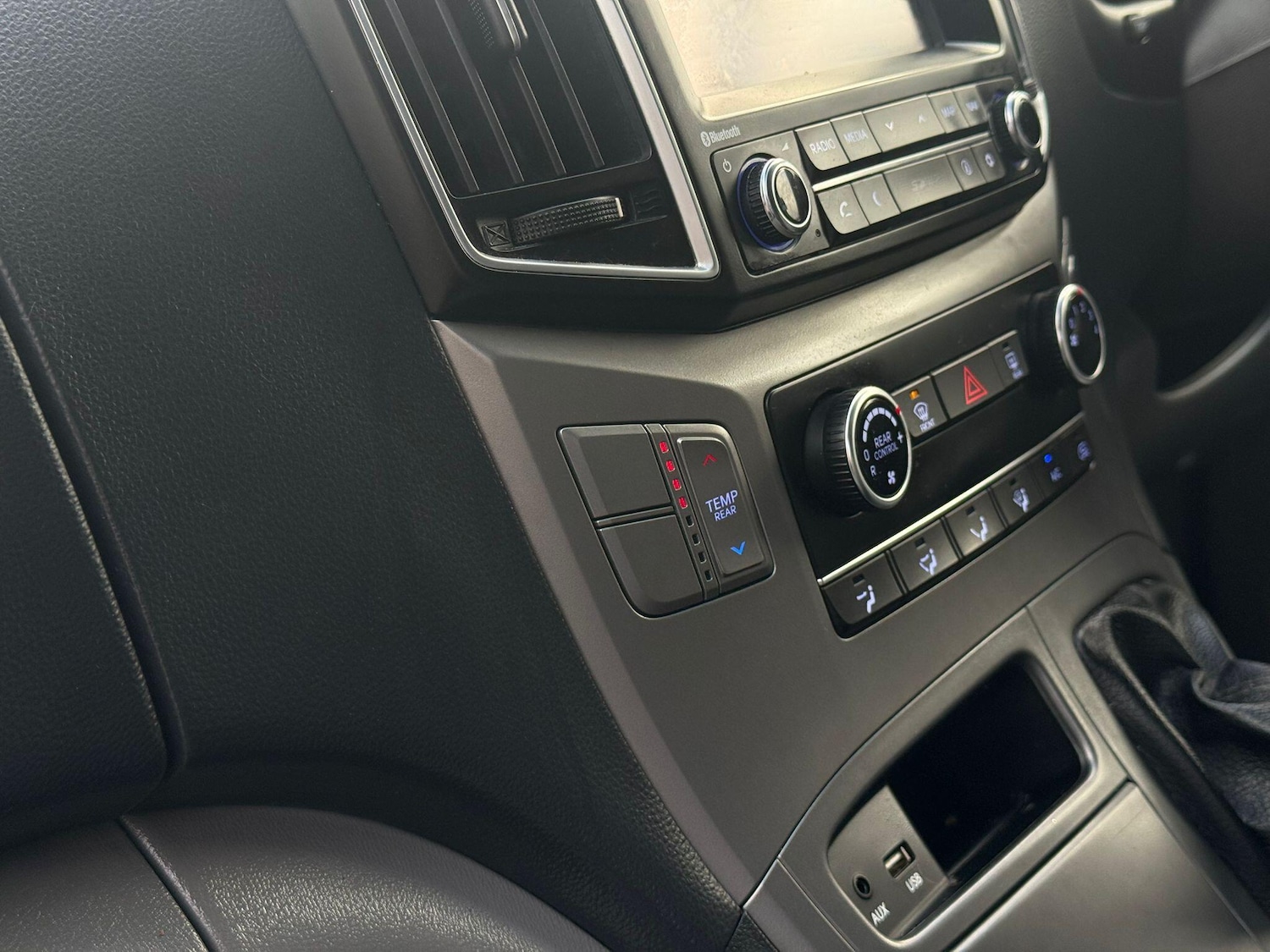 Used Hyundai i800 2017 for sale - 76850075: Photo 15