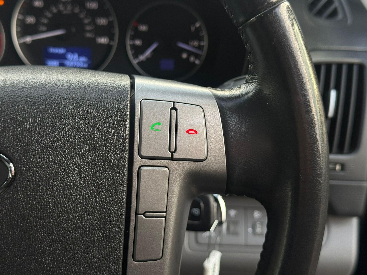 Used Hyundai i800 2017 for sale - 76850075: Photo 9