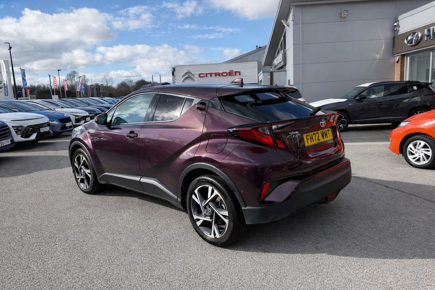 Used Toyota C-HR for sale - 77882093: Photo 2