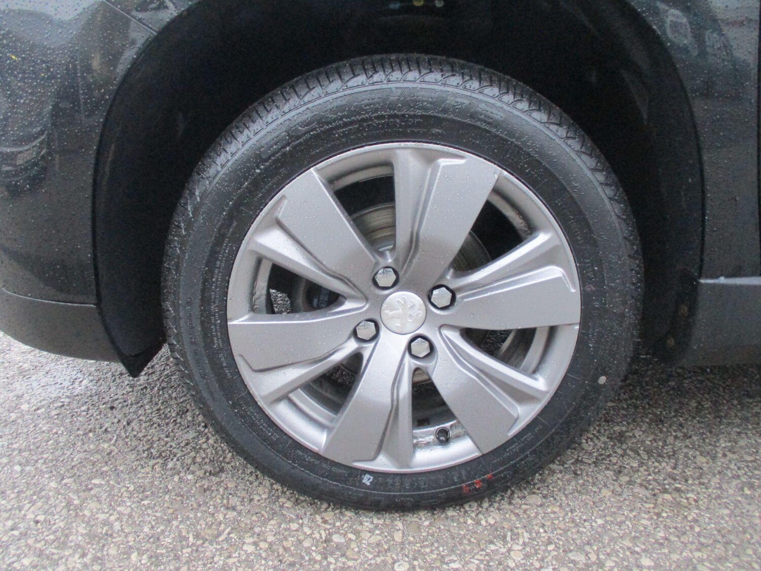 Used Peugeot 2008 2018 for sale - 77306192: Photo 13