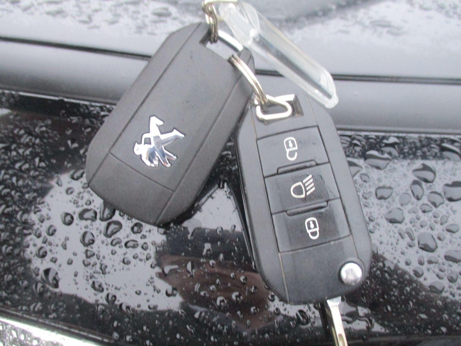 Used Peugeot 2008 2018 for sale - 77306192: Photo 27