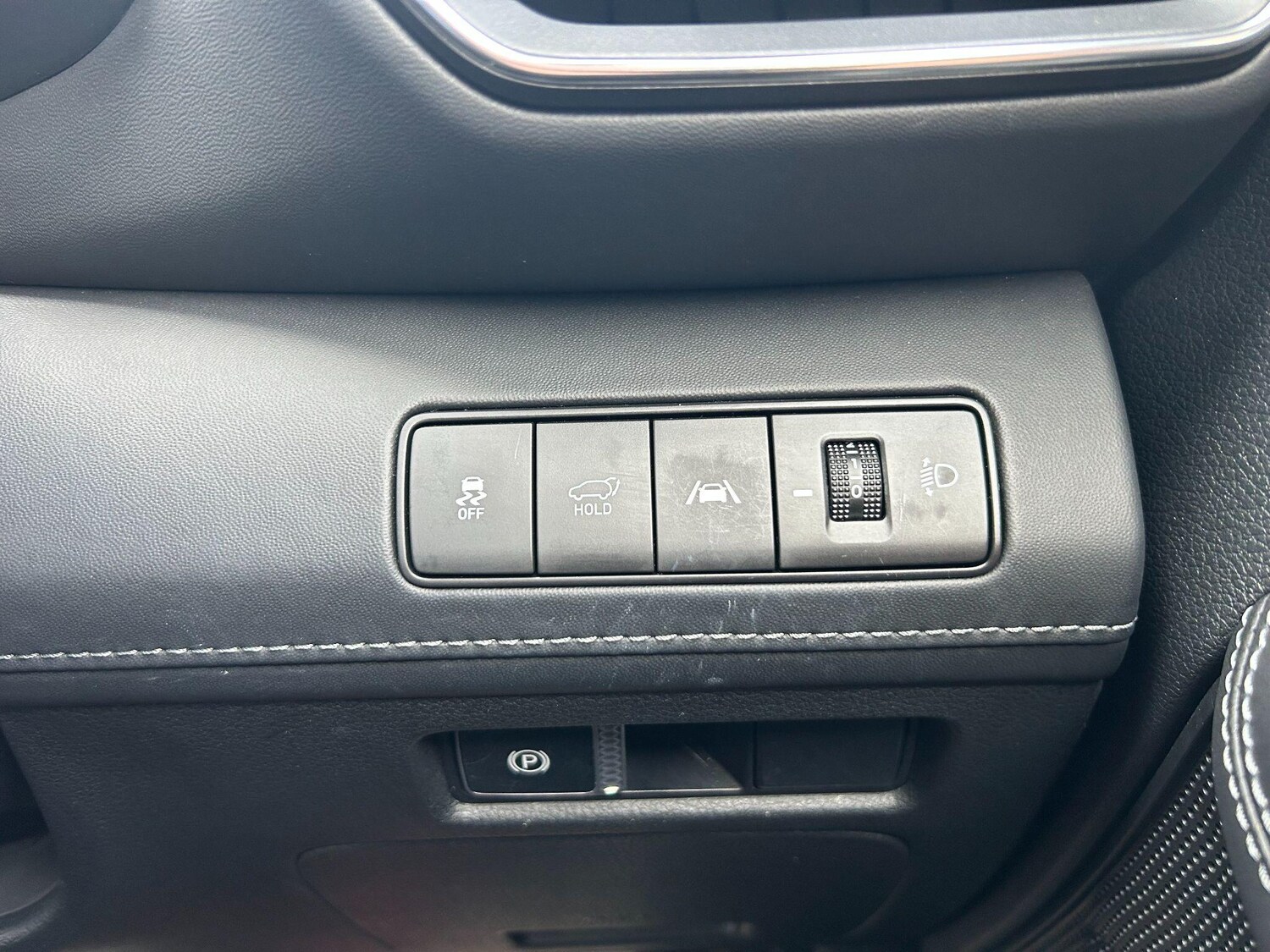 Used Hyundai Santa Fe for sale - 78147804: Photo 31