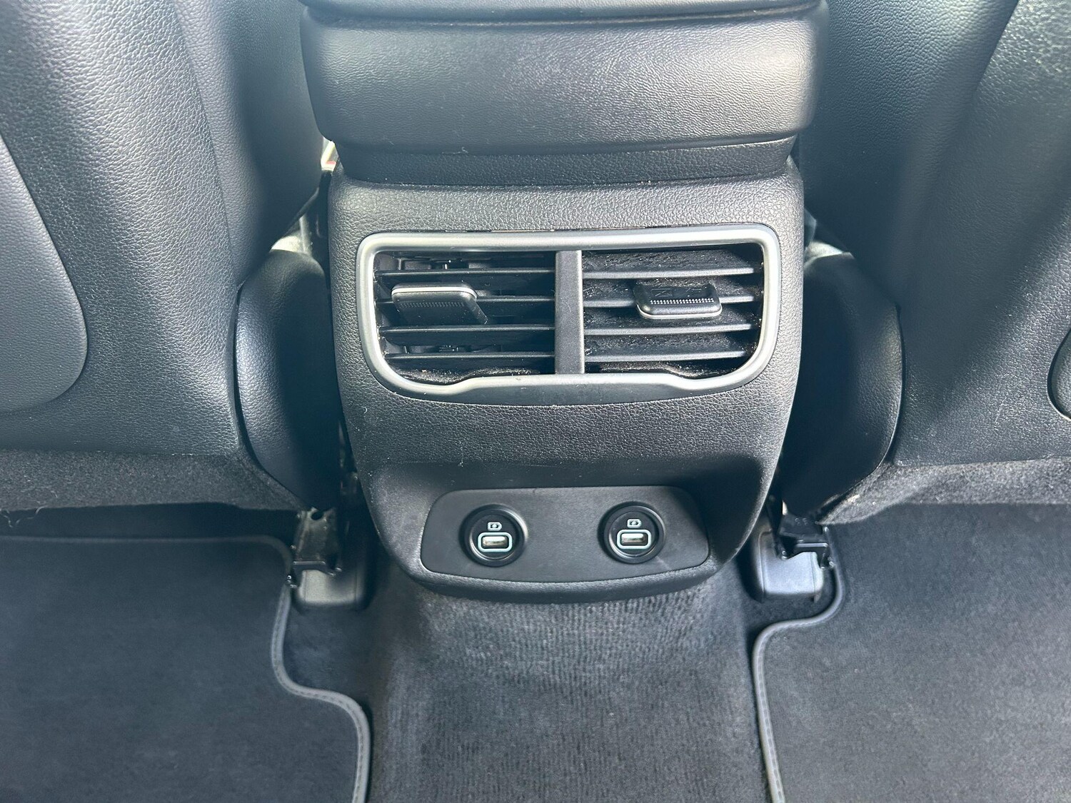 Used Hyundai Santa Fe for sale - 78147804: Photo 44