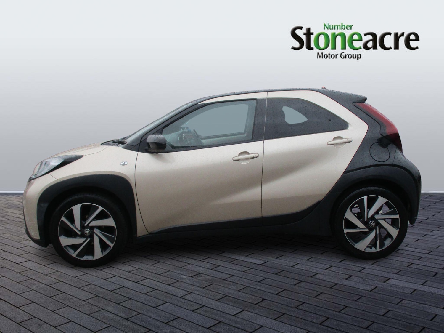 Used Toyota Aygo X 2023 for sale - 77315115: Photo 4