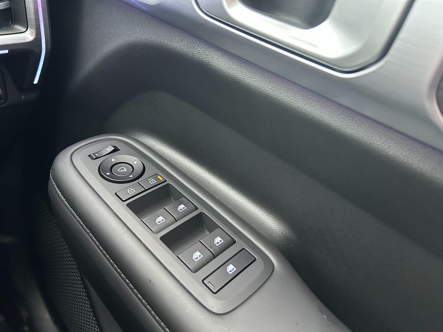 Used Hyundai Santa Fe 2025 for sale - 77709873: Photo 25