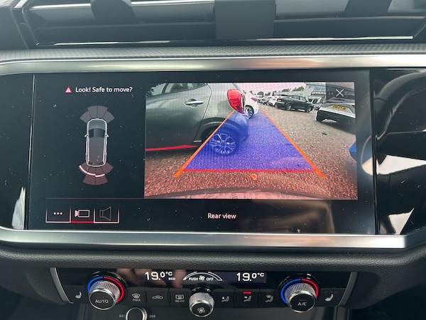 Used Audi Q3 2019 for sale - 76158688: Photo 16