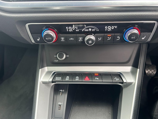 Used Audi Q3 2019 for sale - 76158688: Photo 17
