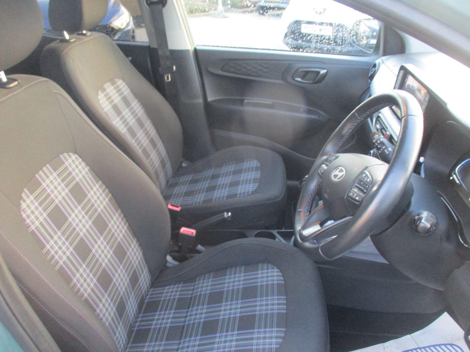 Used Hyundai i10 2024 for sale - 77143779: Photo 11