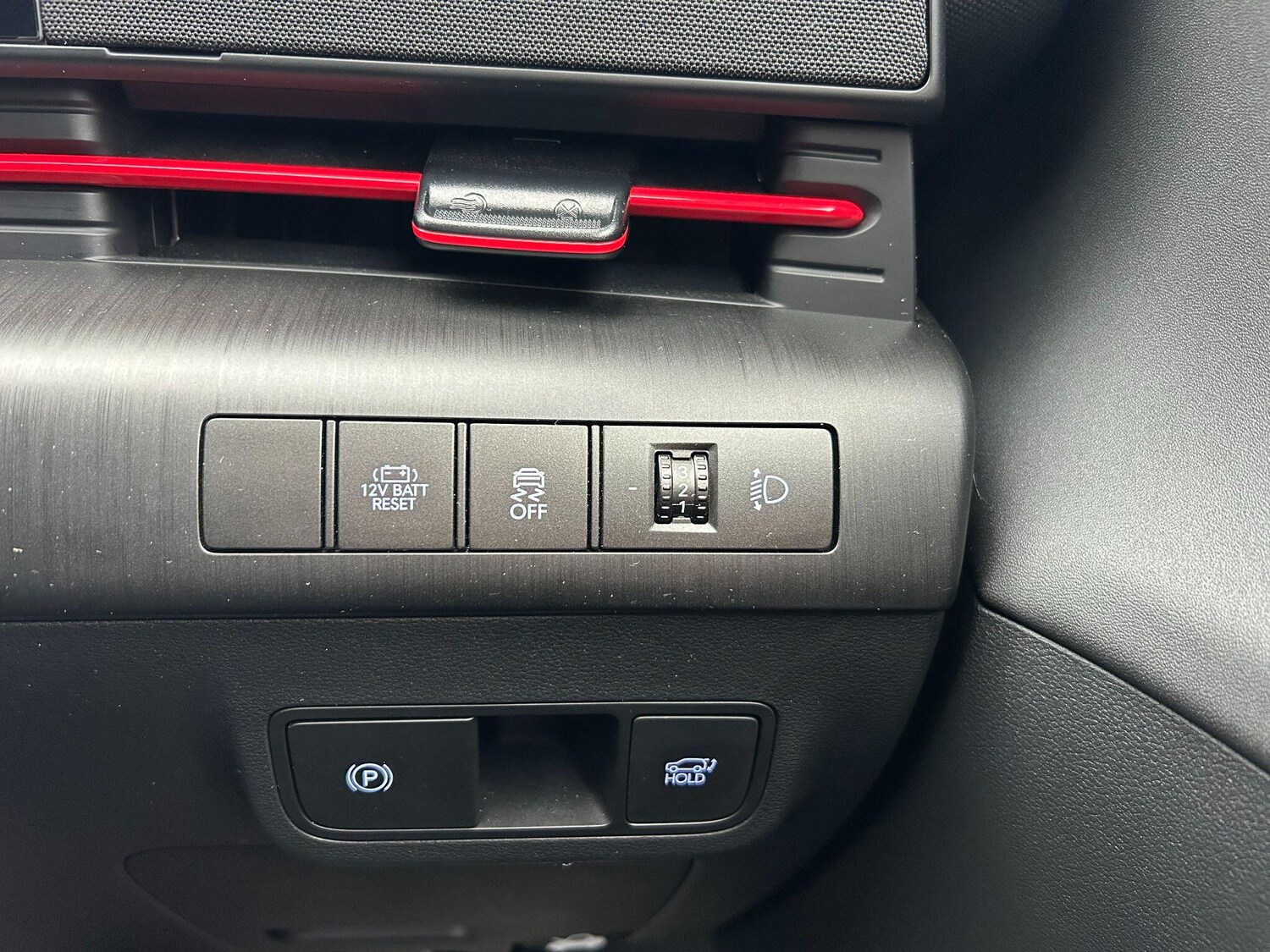 Used Hyundai KONA 2025 for sale - 76936174: Photo 25