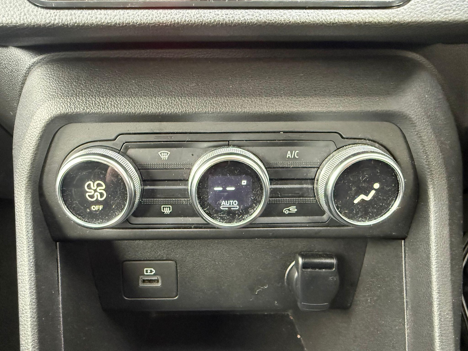 Used Dacia Sandero 2022 for sale - 77097739: Photo 19