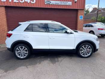 Used Volkswagen T-Roc 2018 for sale - 74733140: Photo