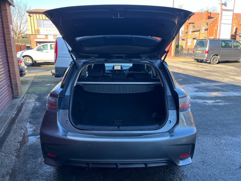 Used Lexus CT 2014 for sale - 77520151: Photo 7