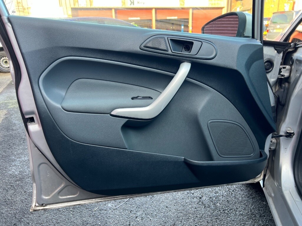 Used Ford Fiesta 2011 for sale - 77200618: Photo 13