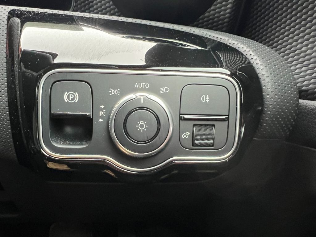 Used Mercedes-Benz A-Class 2022 for sale - 77249178: Photo 27