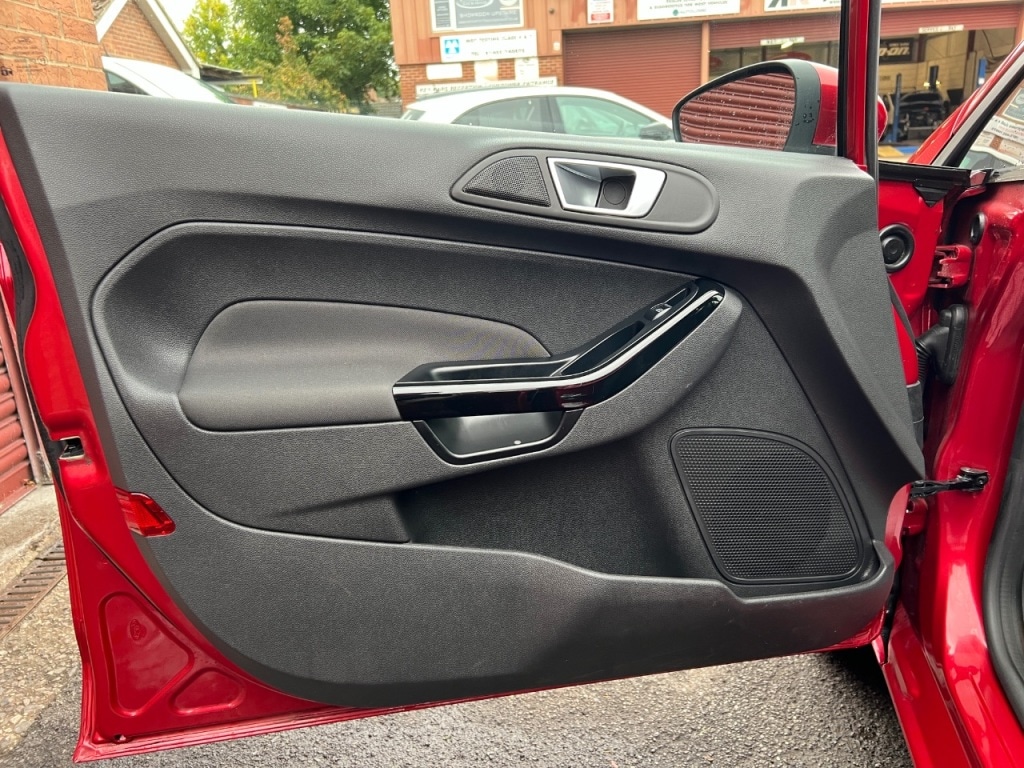 Used Ford Fiesta 2015 for sale - 76263119: Photo 10