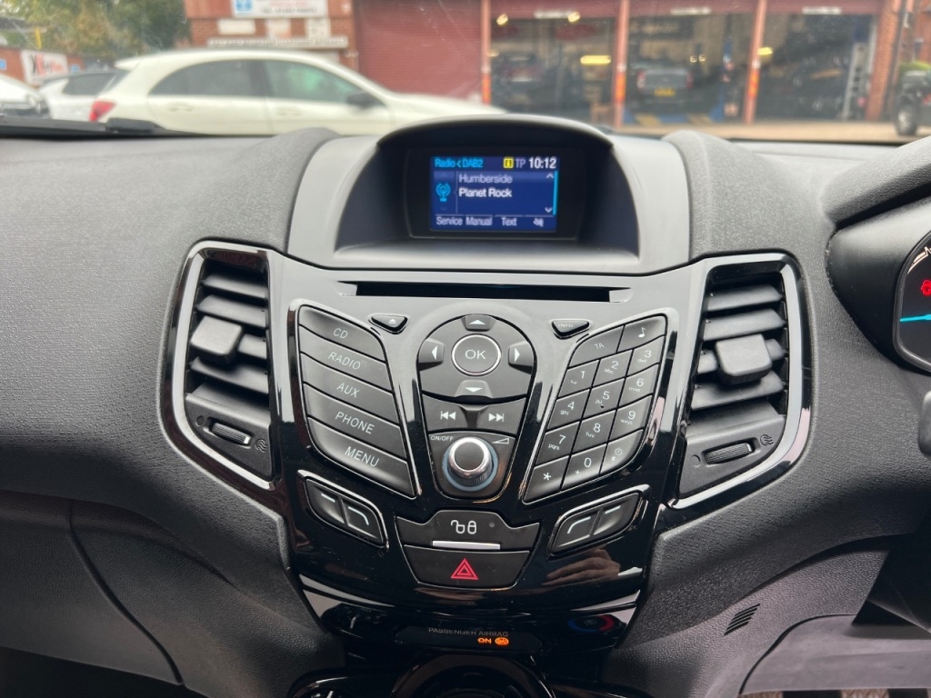 Used Ford Fiesta 2015 for sale - 76263119: Photo 17