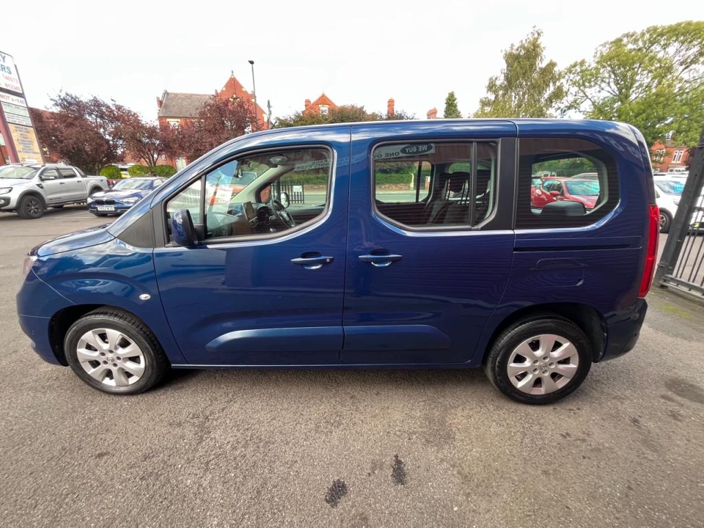 Used Vauxhall Combo Life 2019 for sale - 76985489: Photo 2