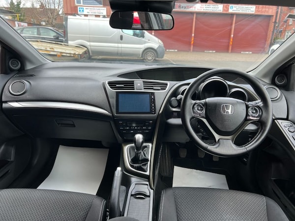 Used Honda Civic 2015 for sale - 73989520: Photo 11
