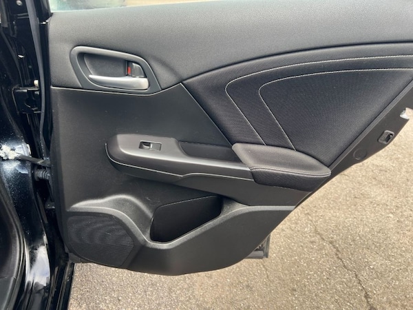 Used Honda Civic 2015 for sale - 73989520: Photo 25